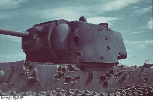 Russland, bei Stalingrad, Panzer KW-1